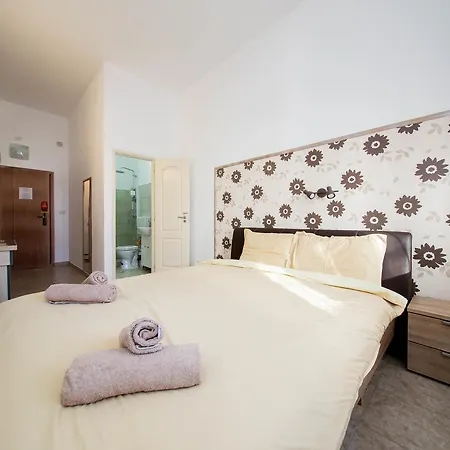 Boul Rosu Residence Arad Exterior foto