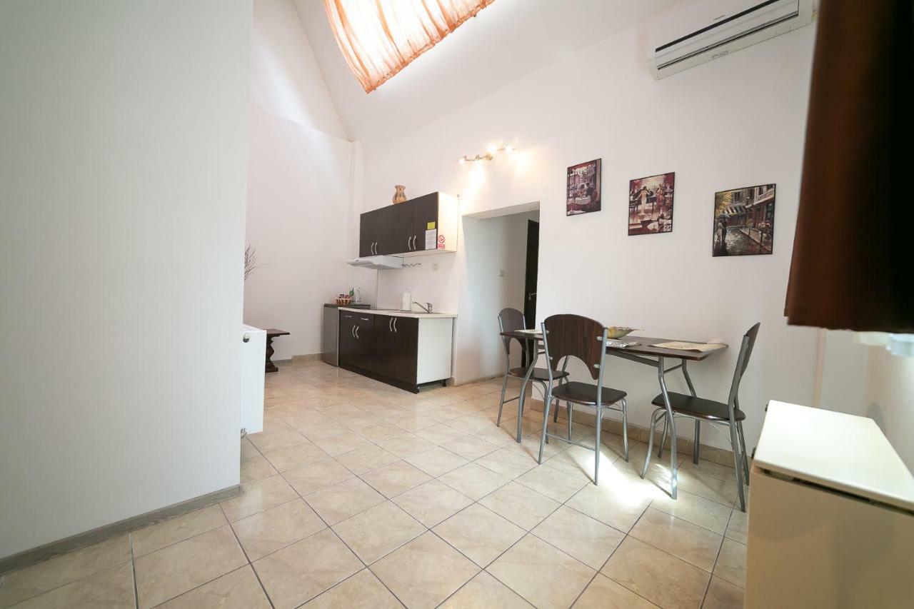 Appartamento Boul Rosu Free Private Parking Arad